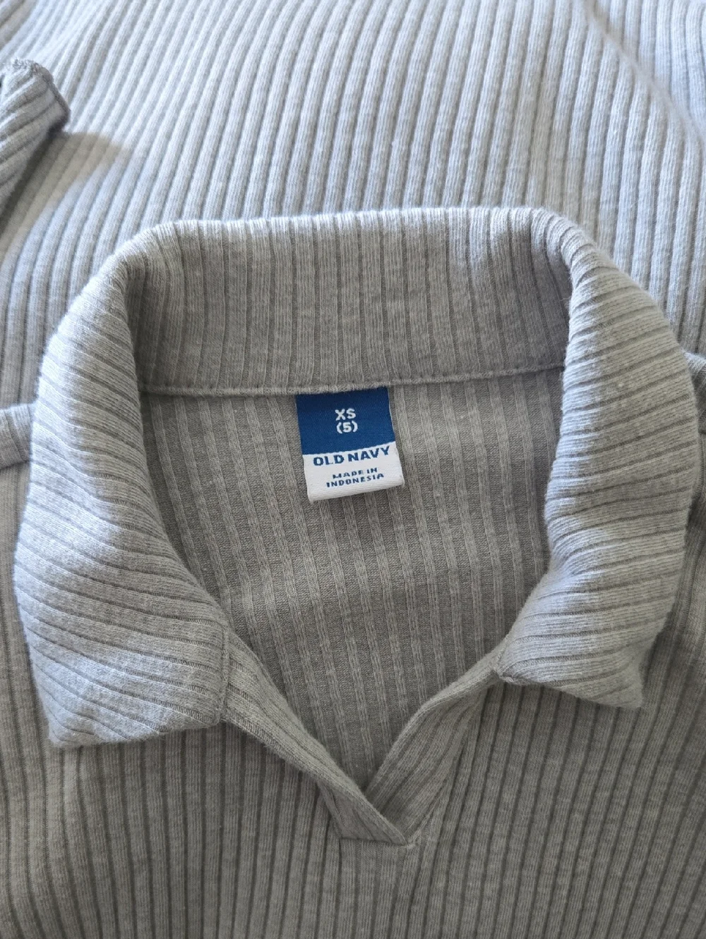 Old Navy Light Gray Ribbed Tunic Top